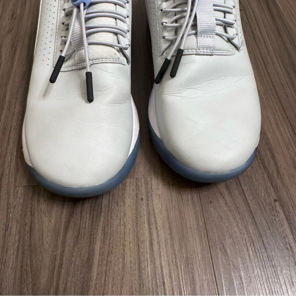 Clove Gray Matter Nursing Sneakers - Picture 3 of 12